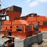 如何選擇對輥破碎設(shè)備的軸承