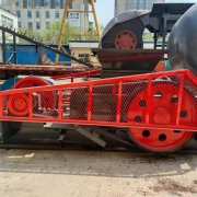 大型對輥破碎設(shè)備的特點